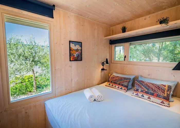 Buqez - 12 Apartament *