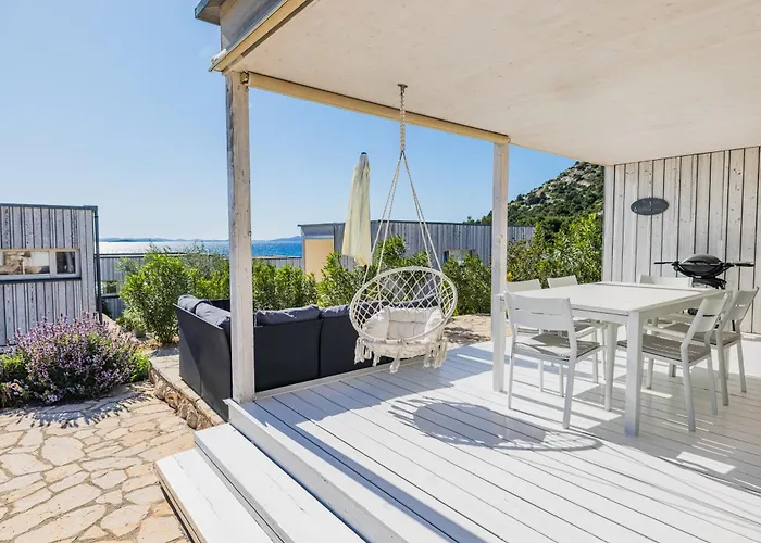 Buqez - 12 Apartament *